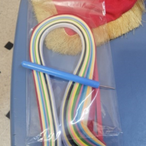 kit papier enroulée 13 couleurs avec outil