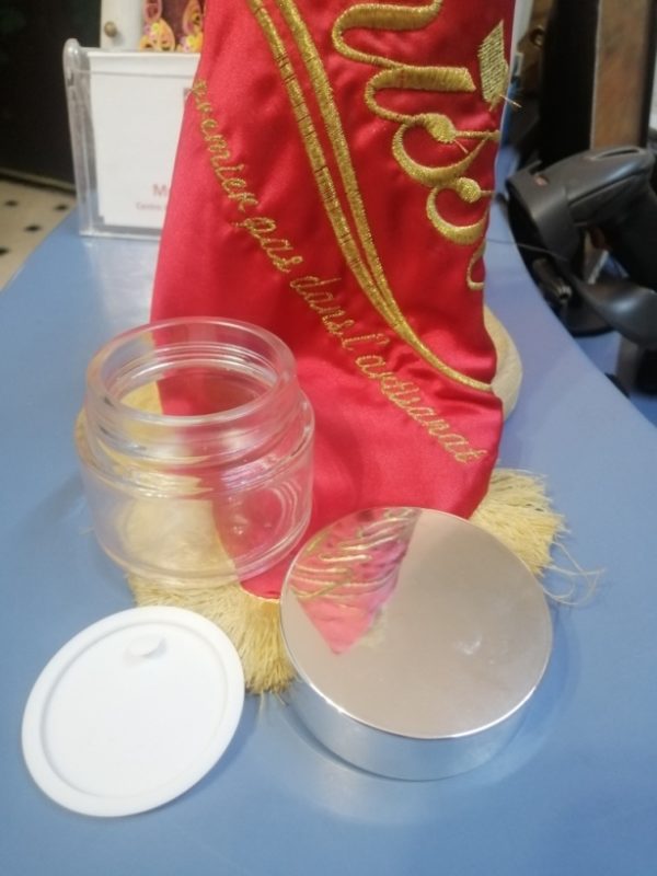Pot de creme en verre transparent couvercle en argent 100ML – Image 2